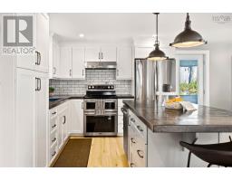 Sunroom - 17 Sunnydale Crescent, Bedford, NS B4A2S3 Photo 6