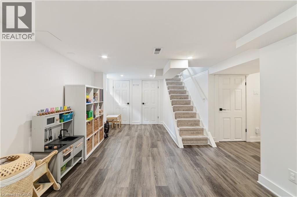 206 EAST 19TH Street - 23