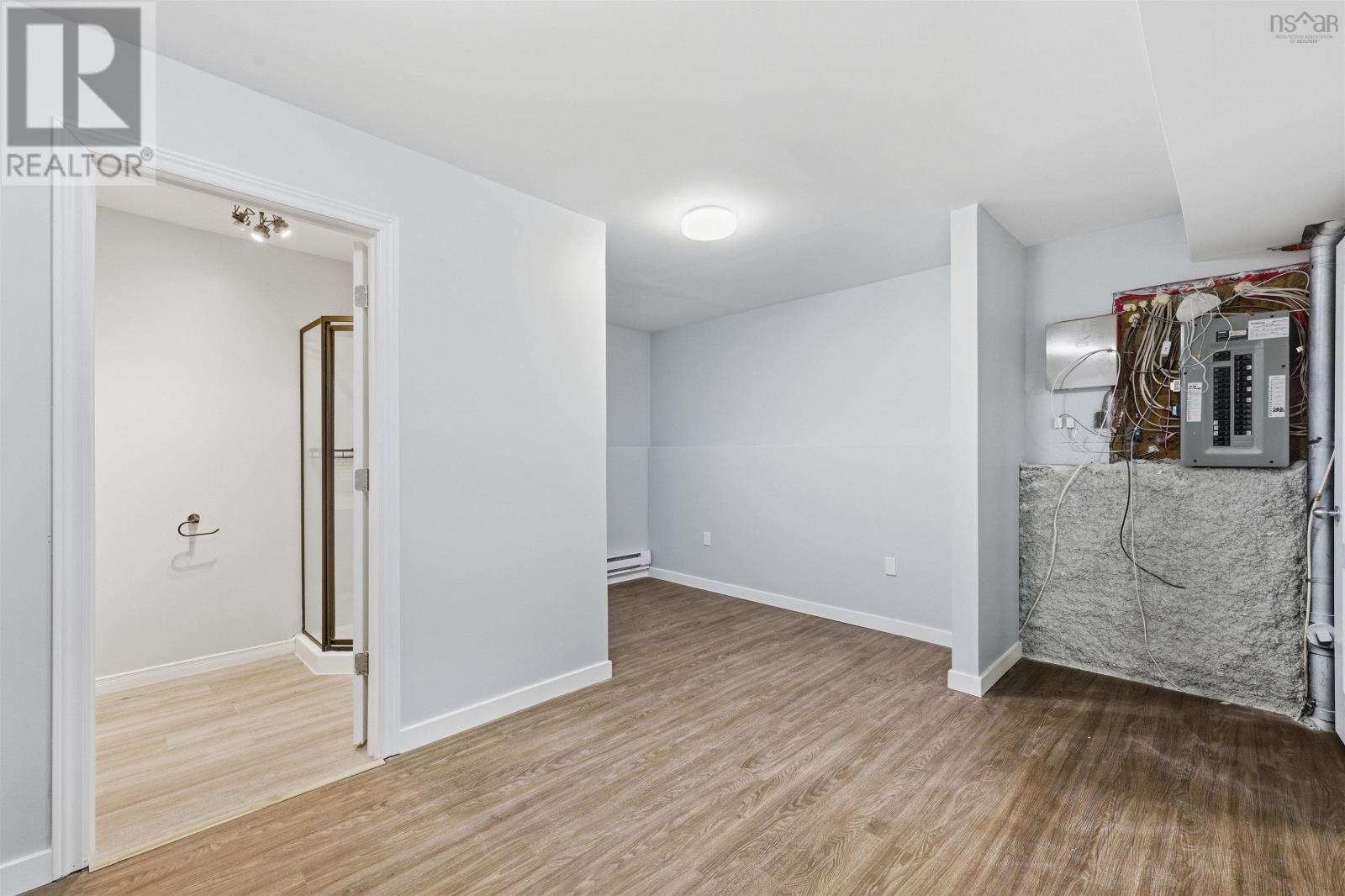 113 Feruz Crescent - 36