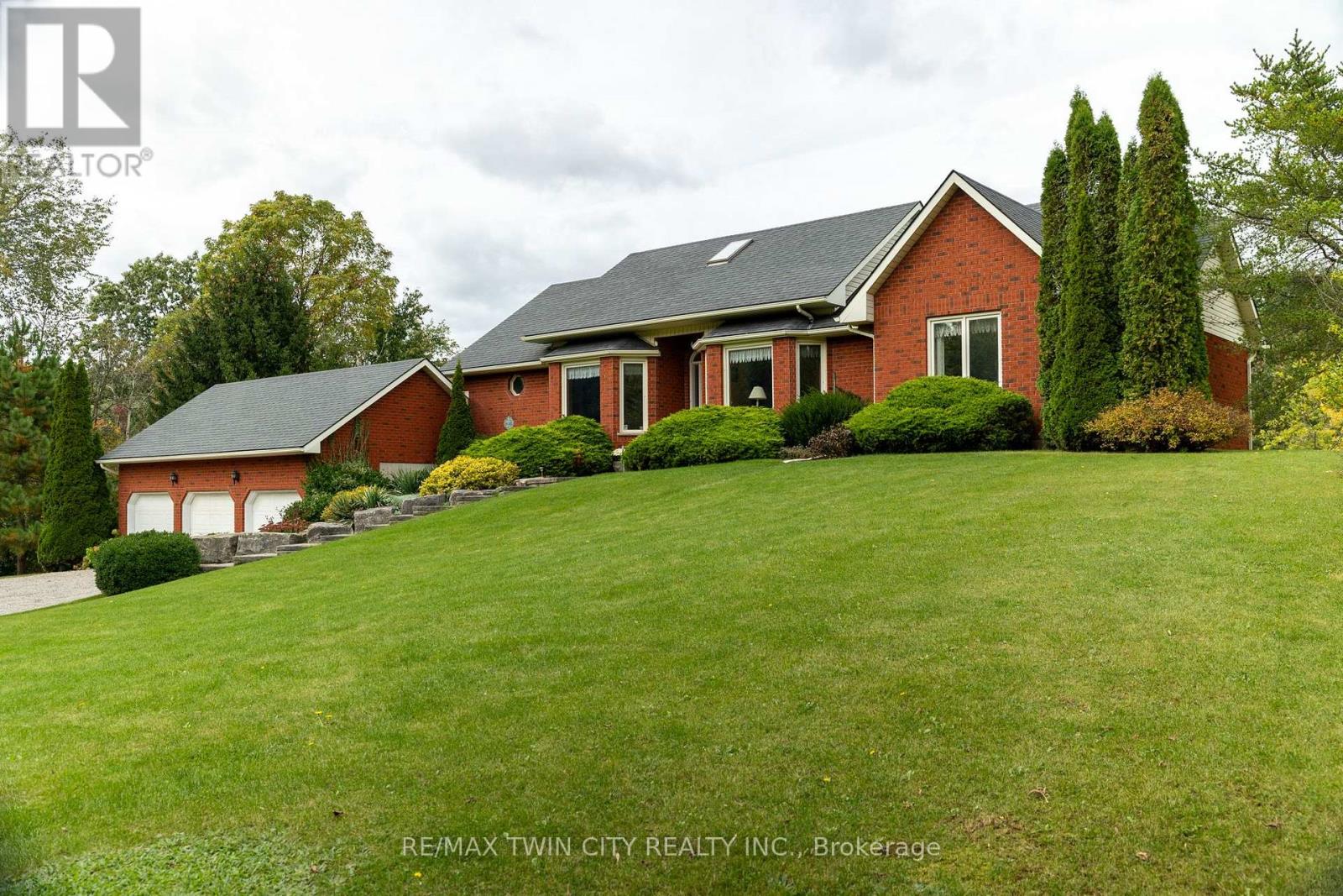 288 THIRTEENTH CONC. Road, Brant, ON photo 10