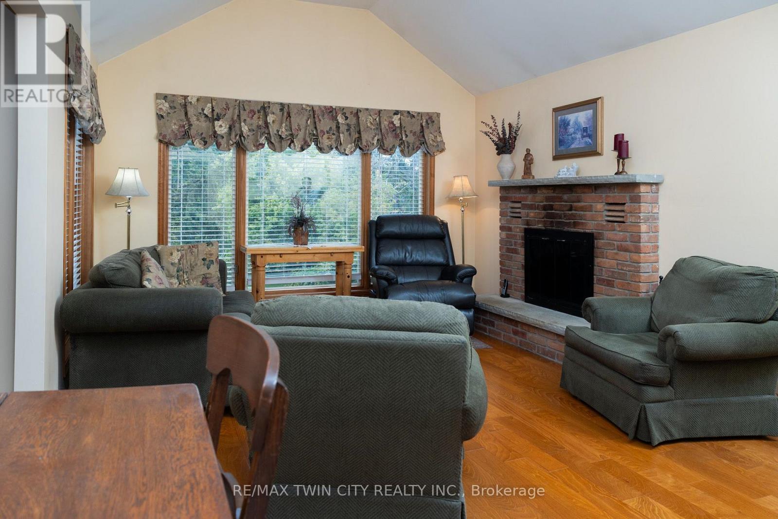 288 THIRTEENTH CONC. Road, Brant, ON photo 22