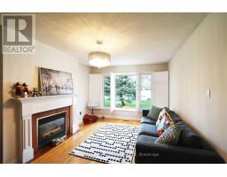 Bedroom 2 - 1380 Windrush Drive, Oakville, ON L6M1W8 Photo 8
