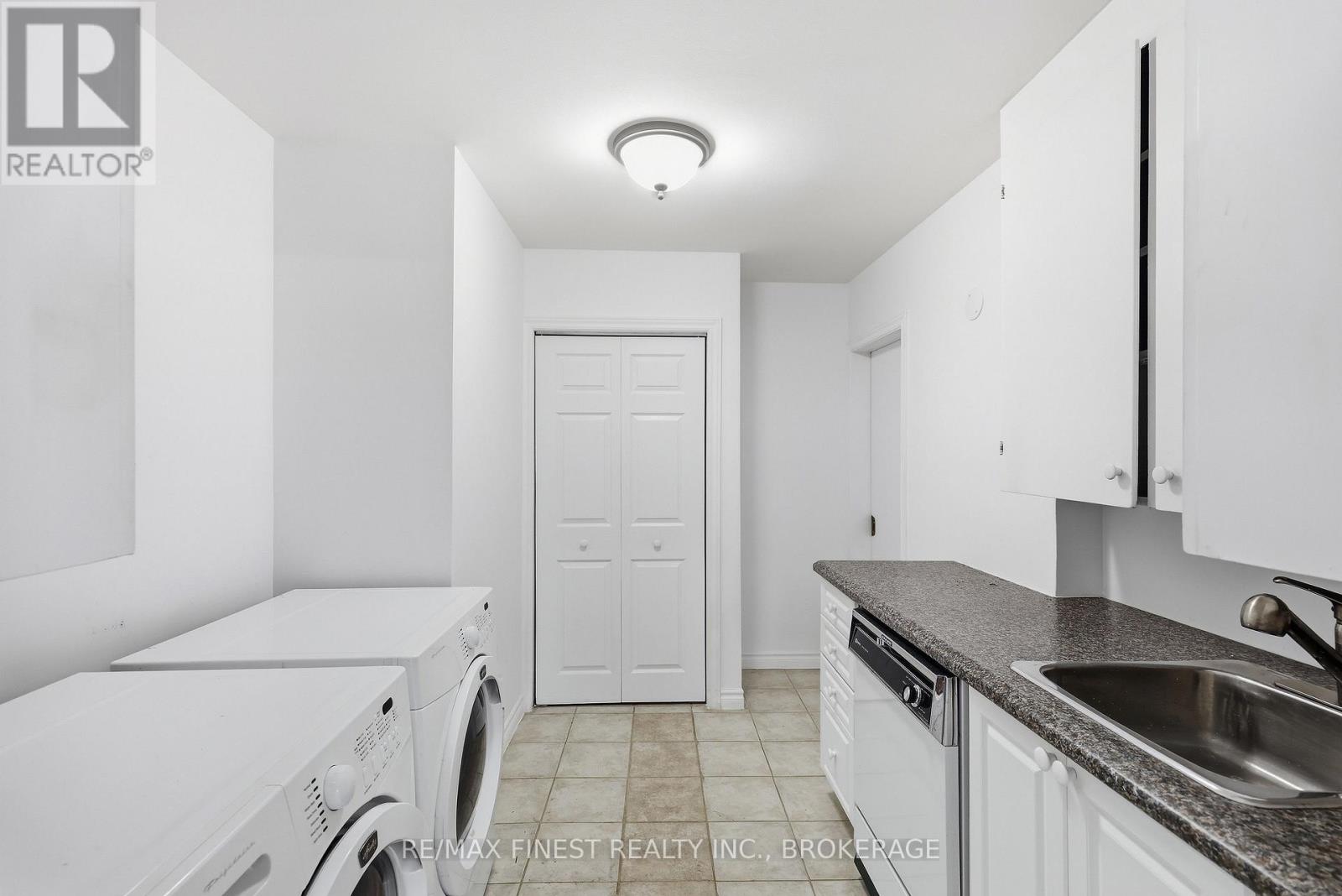 18 STORMONT AVENUE - 24