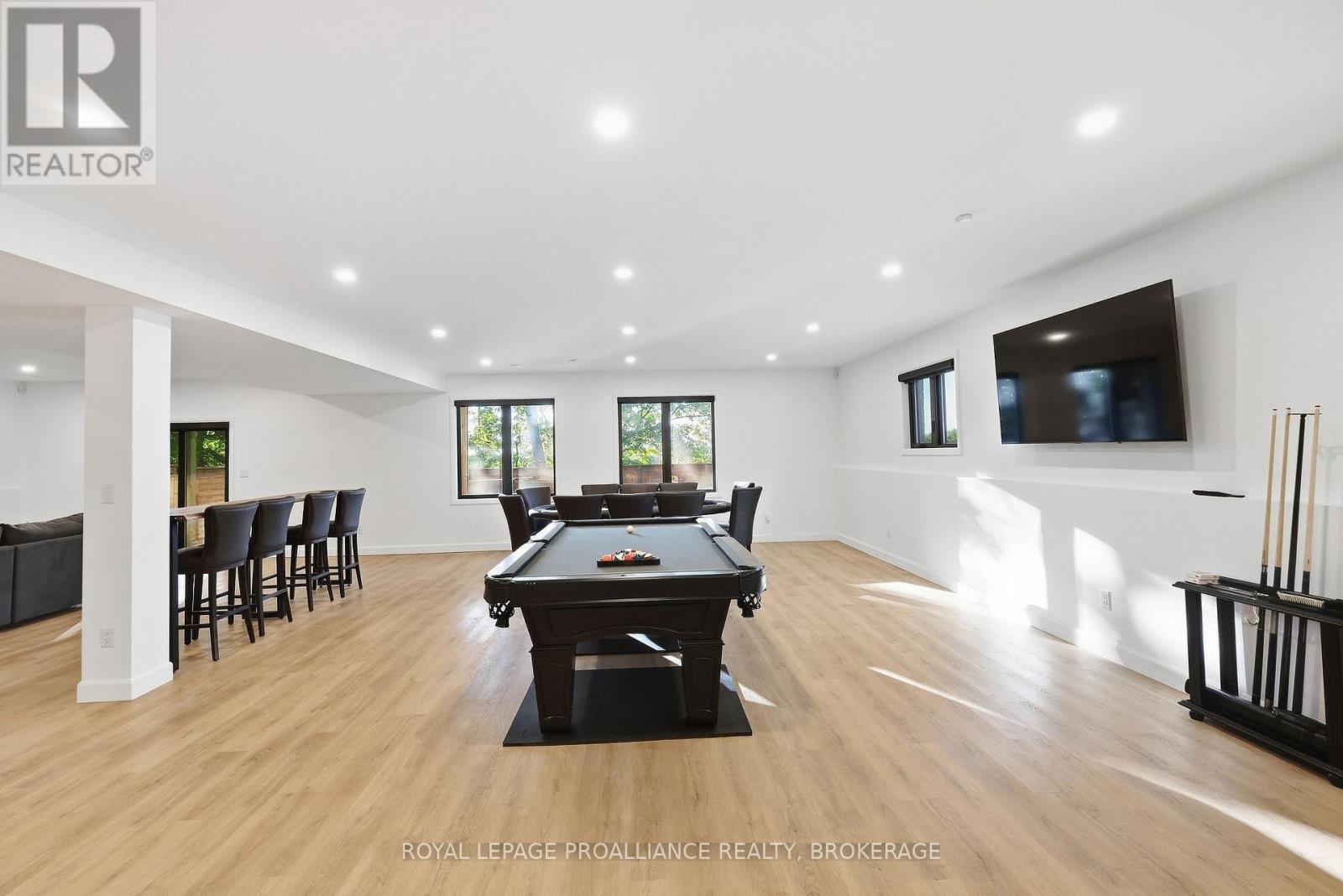 1259 Carfa Crescent — photo 38