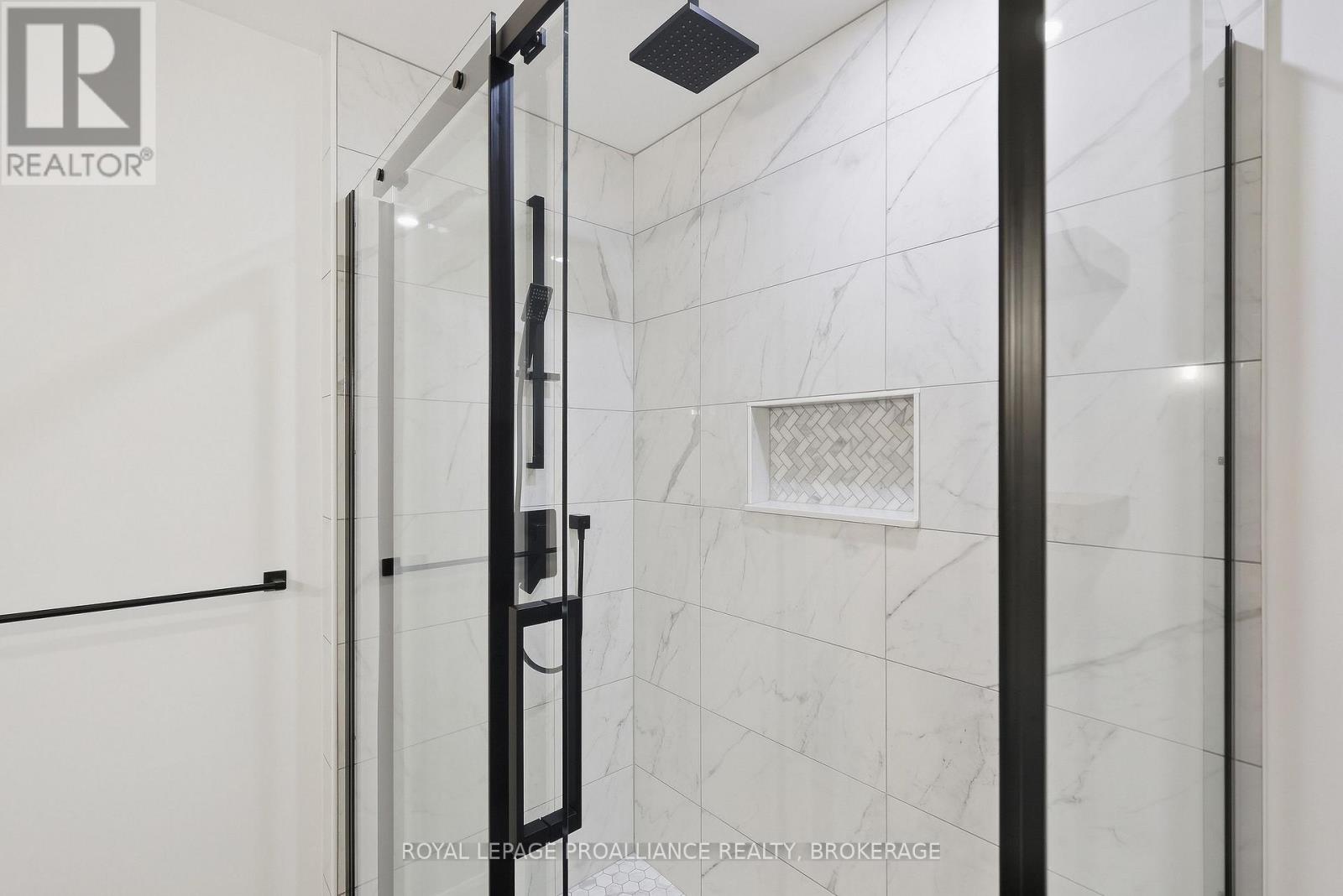 1259 Carfa Crescent — photo 49