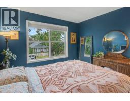 16, 2318 17 Street SE - photo 20