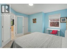 16, 2318 17 Street SE - photo 24