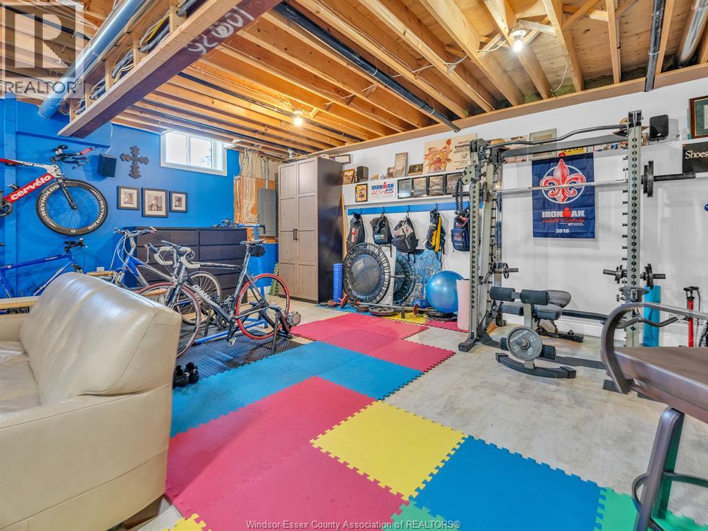 414 ELMSTEAD - 22