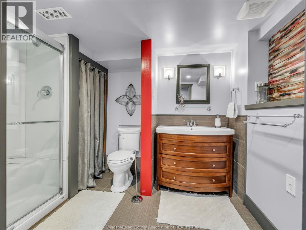 414 ELMSTEAD - 27