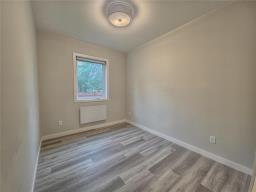 5 235 Glen Avenue, Brandon, MB R7C1B7 Photo 13