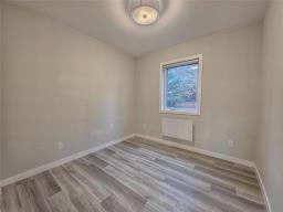 5 235 Glen Avenue, Brandon, MB R7C1B7 Photo 11