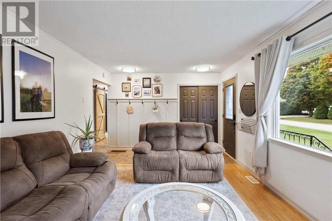 147 THORNE Street - 15