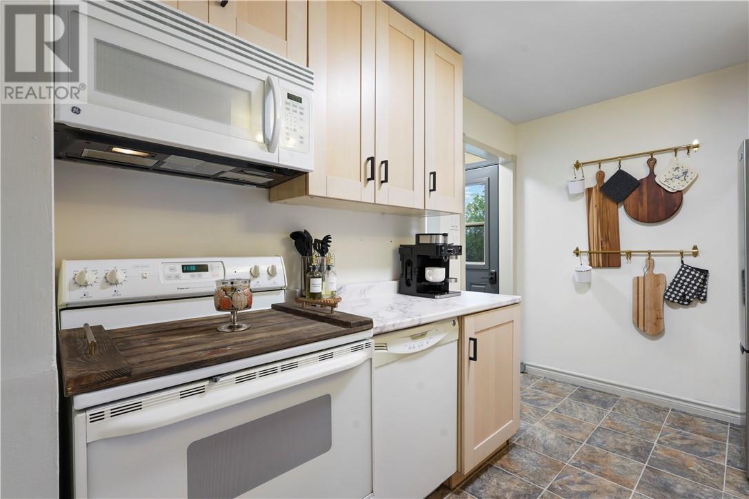 147 THORNE Street - Image 18