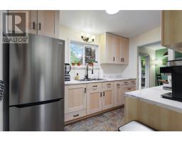 147 Thorne Street, Mindemoya, Manitoulin Island, ON P0P1S0 Photo 17