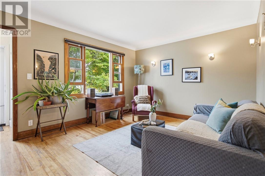 697 Prete Street - 4