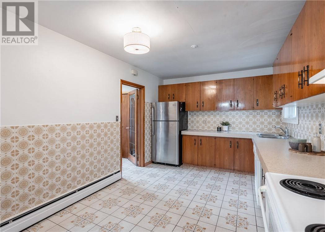 593 Danforth Avenue - Image 11