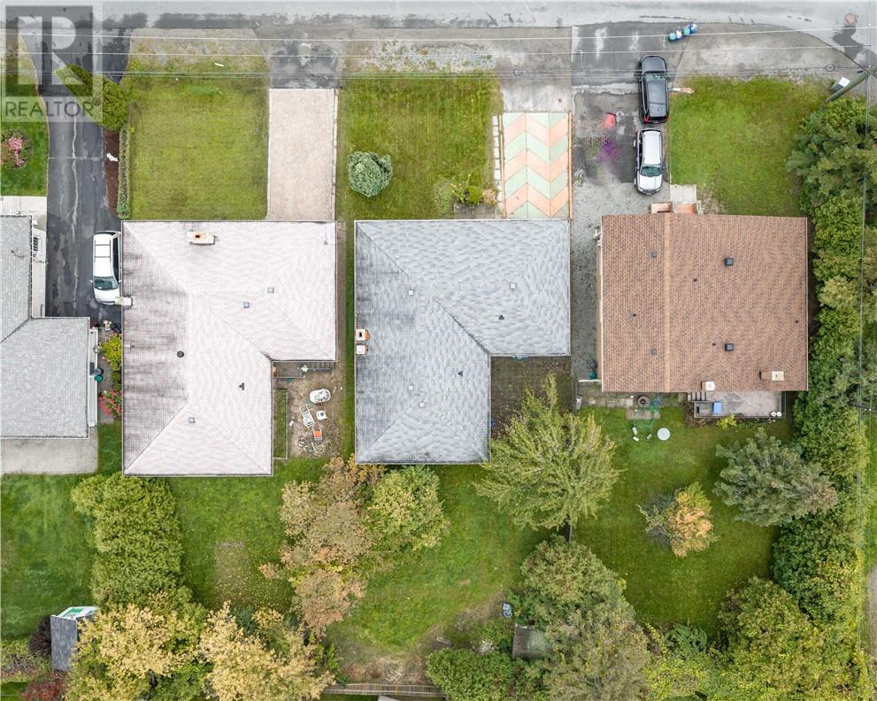 593 Danforth Avenue - 33