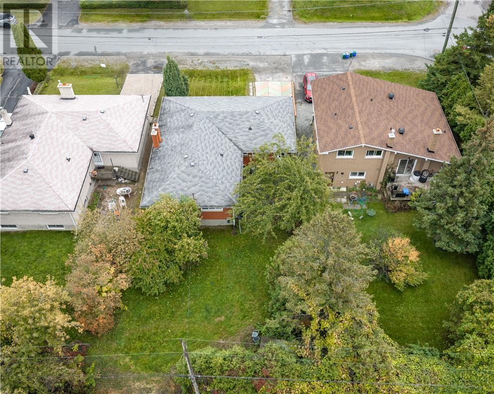 593 Danforth Avenue - 34