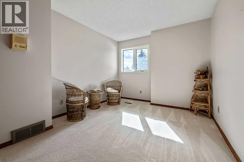 56 Bernard Way NW - 22