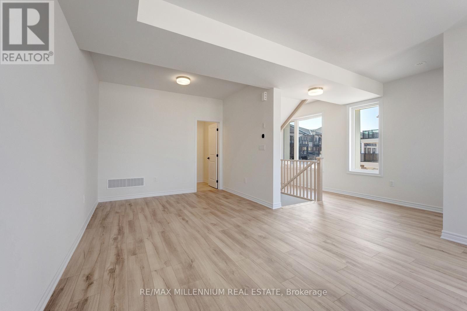 36 Thornbird Crescent — photo 18
