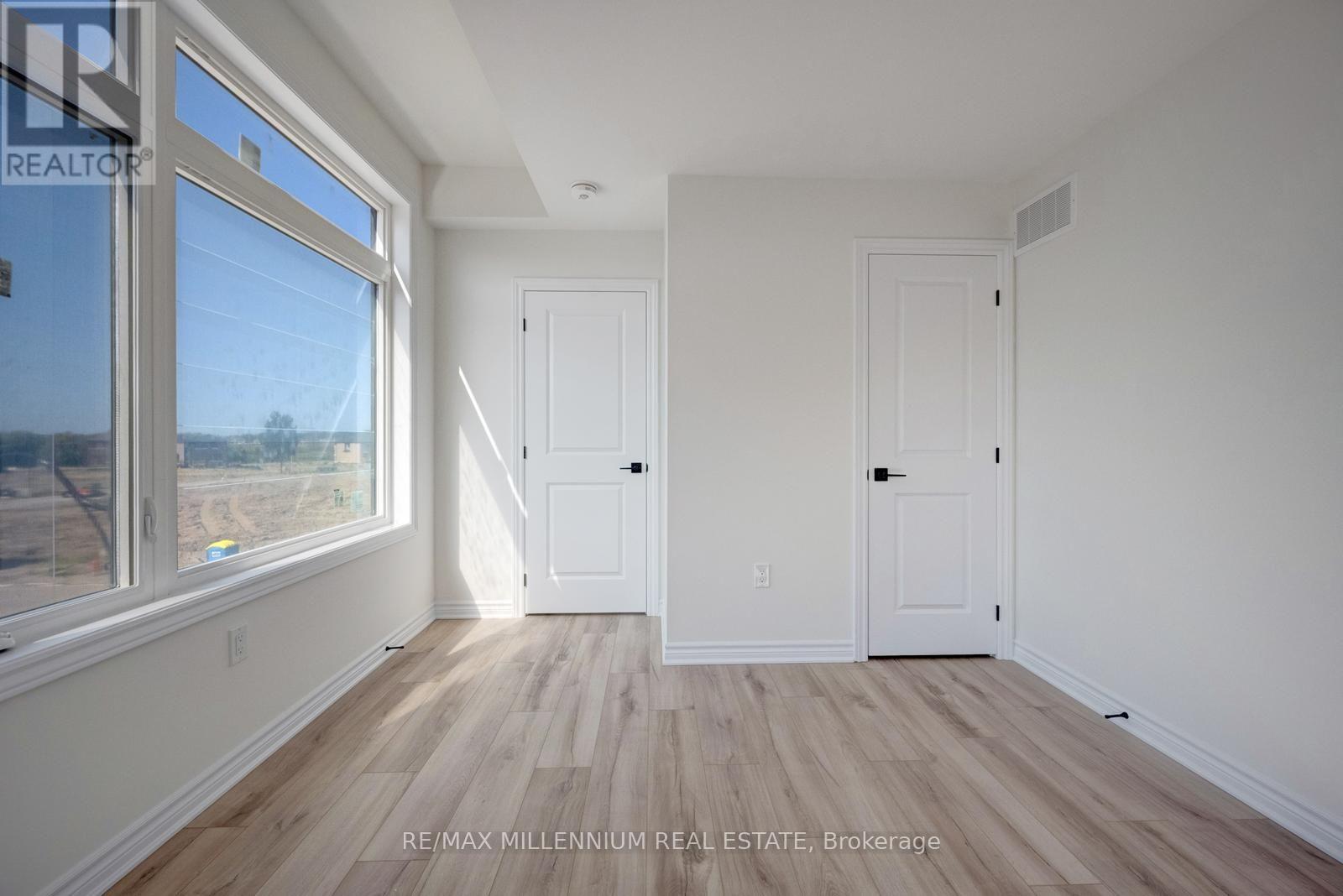 36 Thornbird Crescent — photo 42