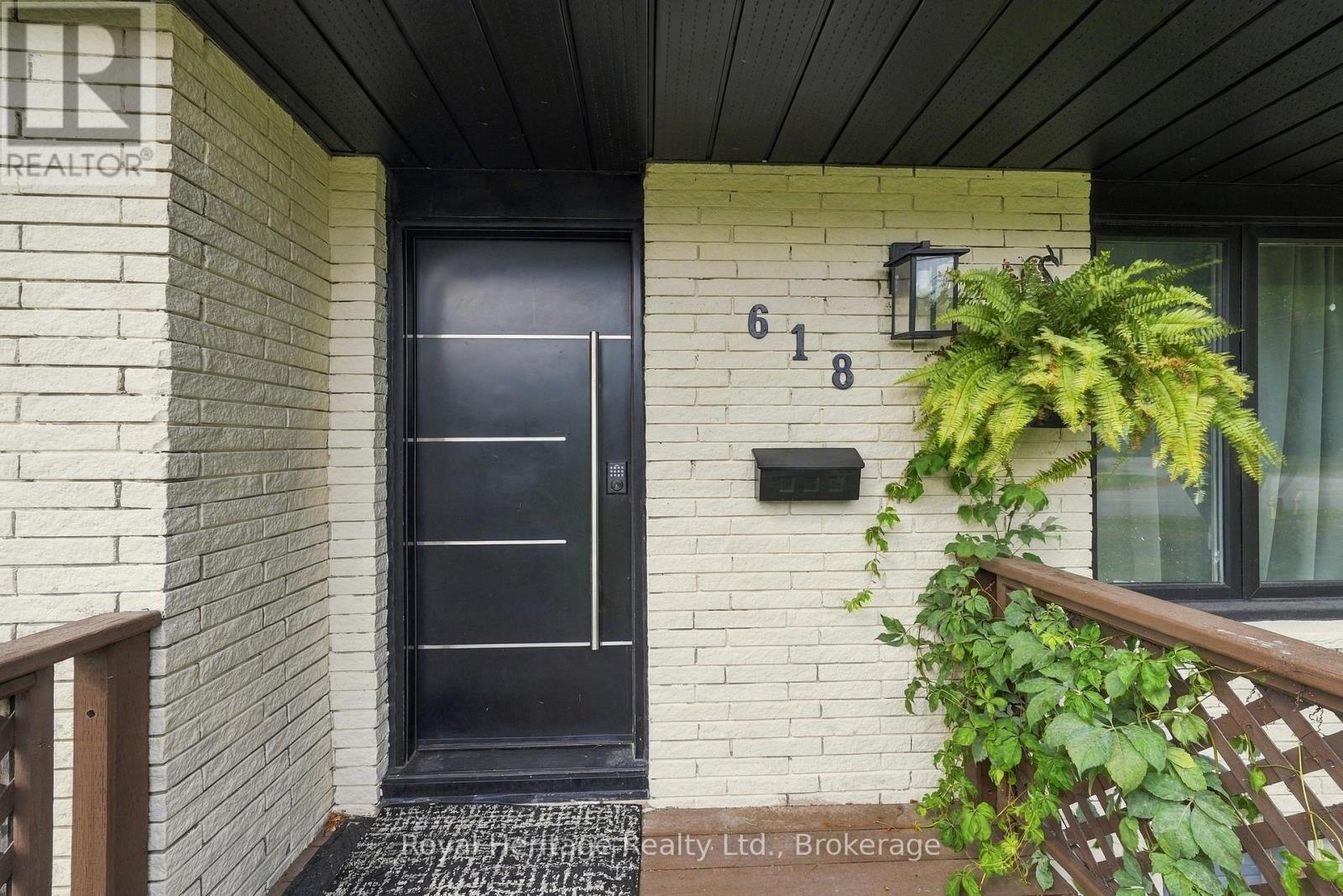 618 Sunset Boulevard, Clarington, ON photo 5