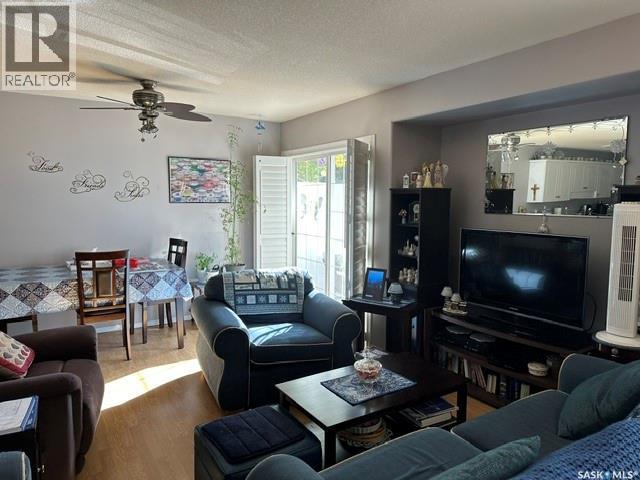 #5440 Rochdale BOULEVARD - 5