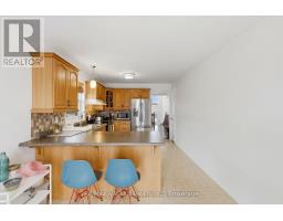 20 Eakins Crescent, Kawartha Lakes, ON K9V6J9 Photo 13