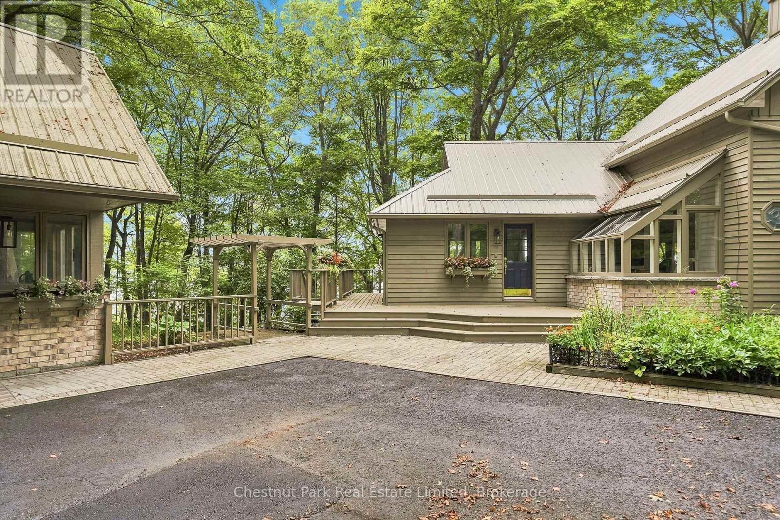 26 Benham Place Road, Prince Edward County, ON photo 4