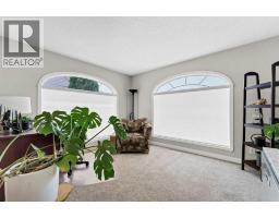 Bedroom - 22 Penland Way Ne, Medicine Hat, AB T1C1X2 Photo 19