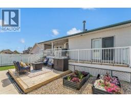 22 Penland Way Ne, Medicine Hat, AB T1C1X2 Photo 48