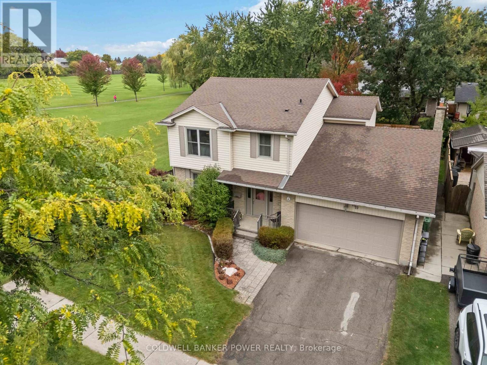 30 FOUR OAKS CRESCENT - Image 37