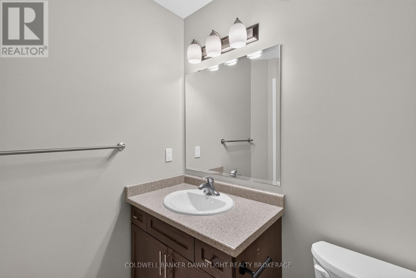 #83 1061 EAGLETRACE DRIVE - Image 23