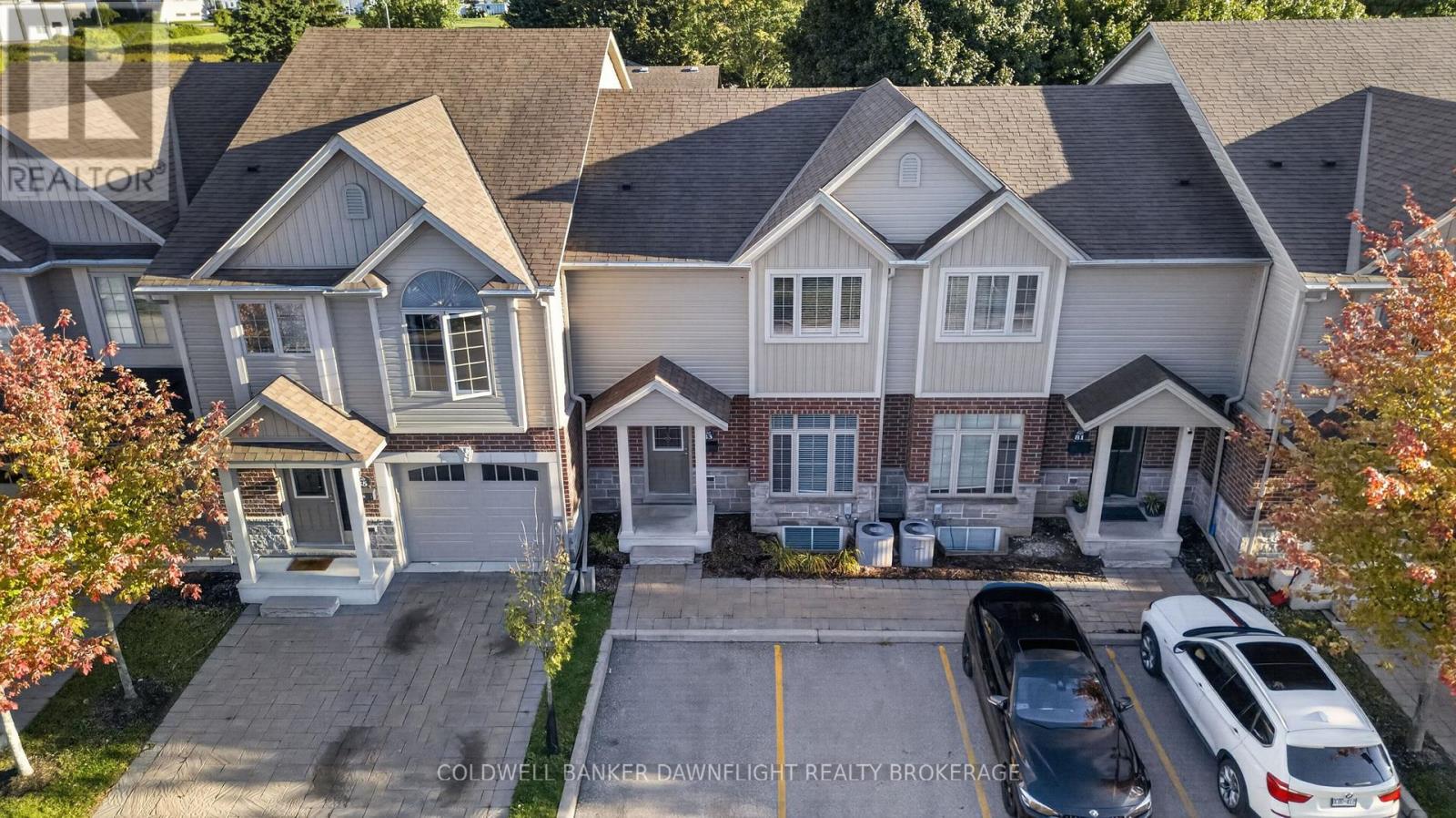 #83 1061 EAGLETRACE DRIVE - 38