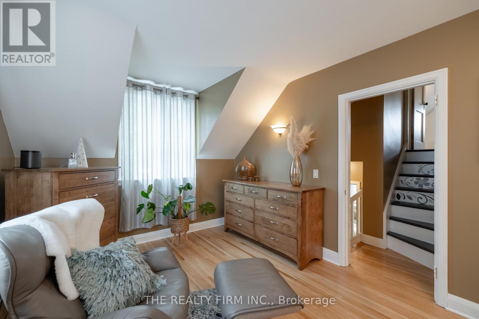 384 Spruce Street — photo 23