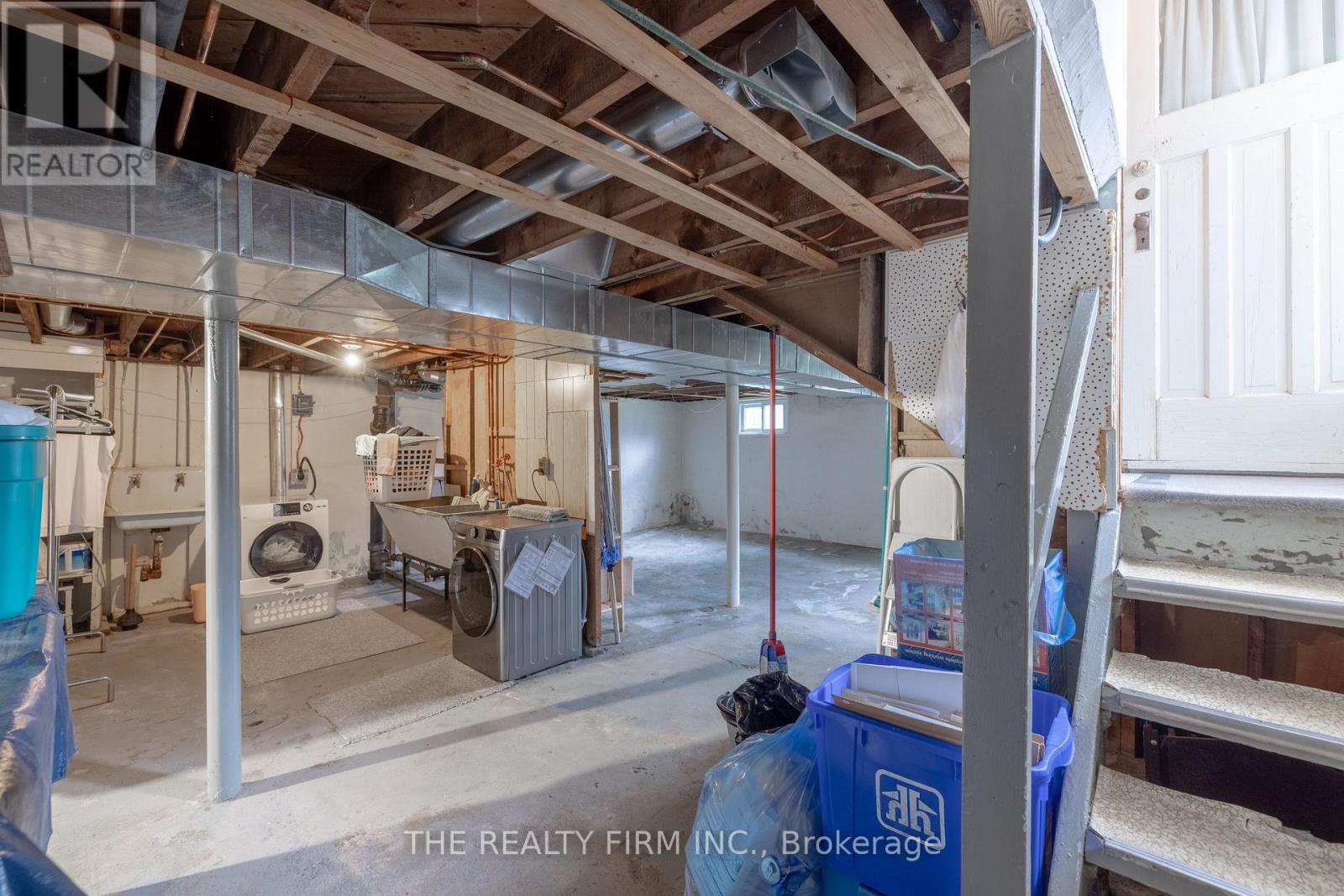 384 Spruce Street — photo 31