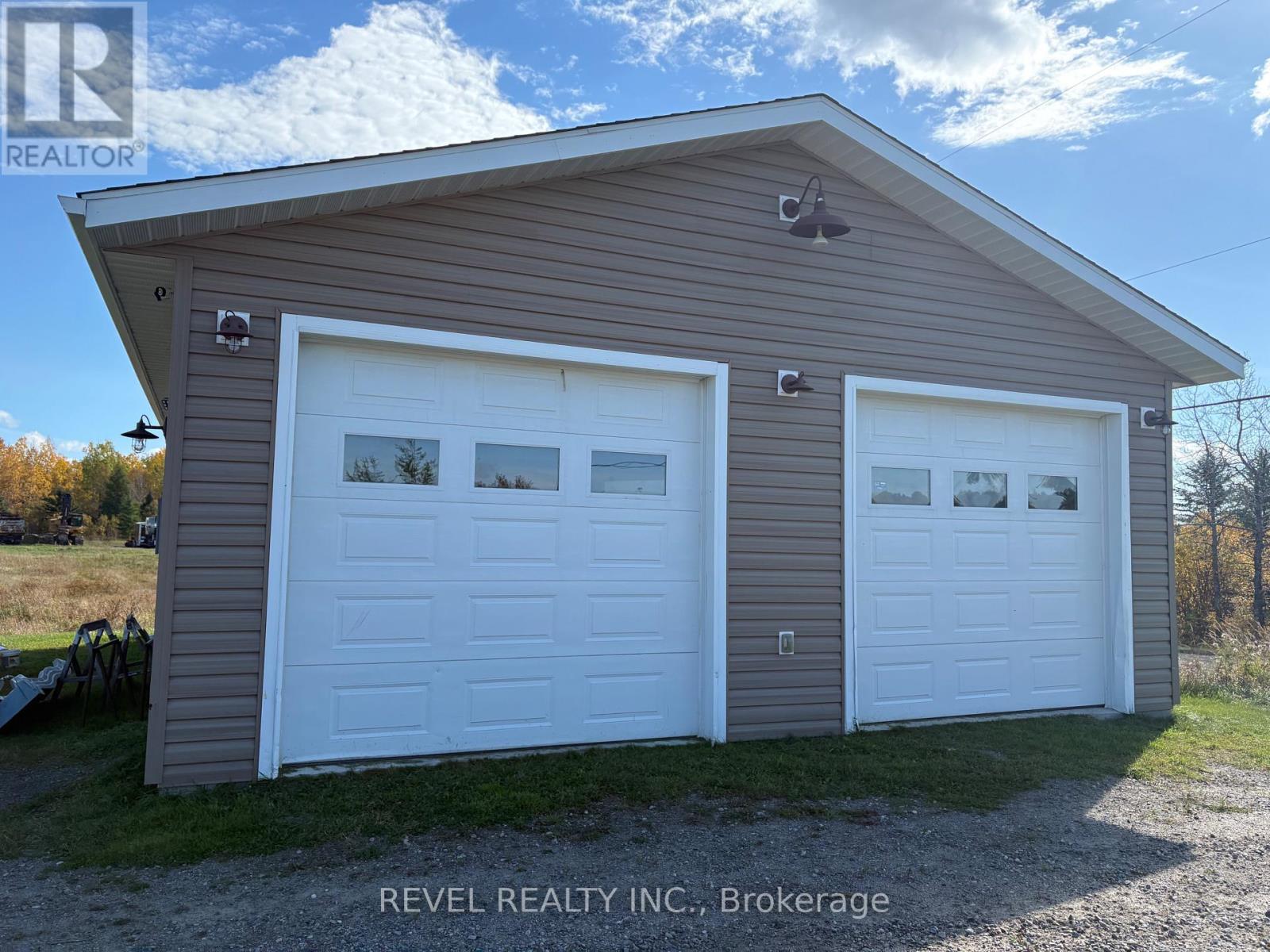 1267 4 & 5 CONCESSION - Image 39