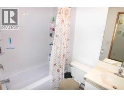 3850 Catalina Boulevard NE - photo 16