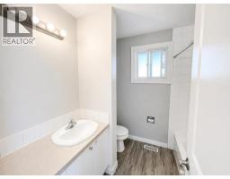 252 Templeview Way NE - photo 12
