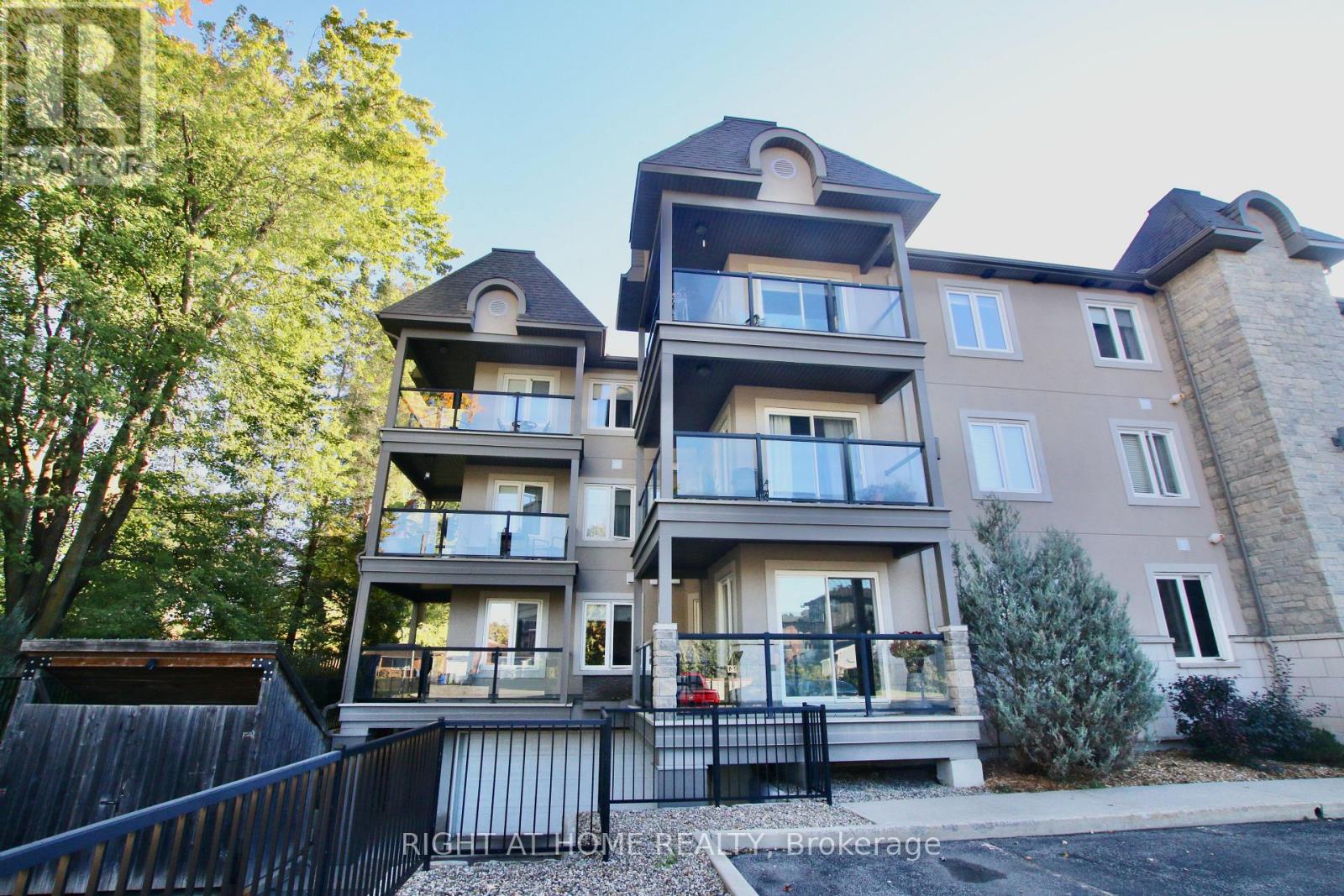 #301 2 WARNER STREET - 1