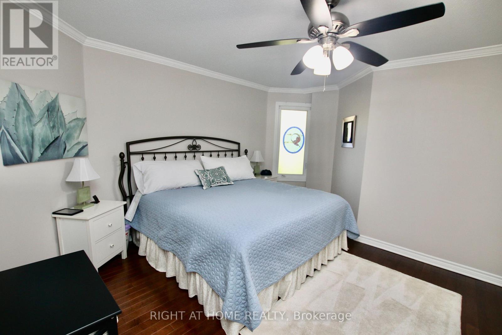 #301 2 WARNER STREET - 10