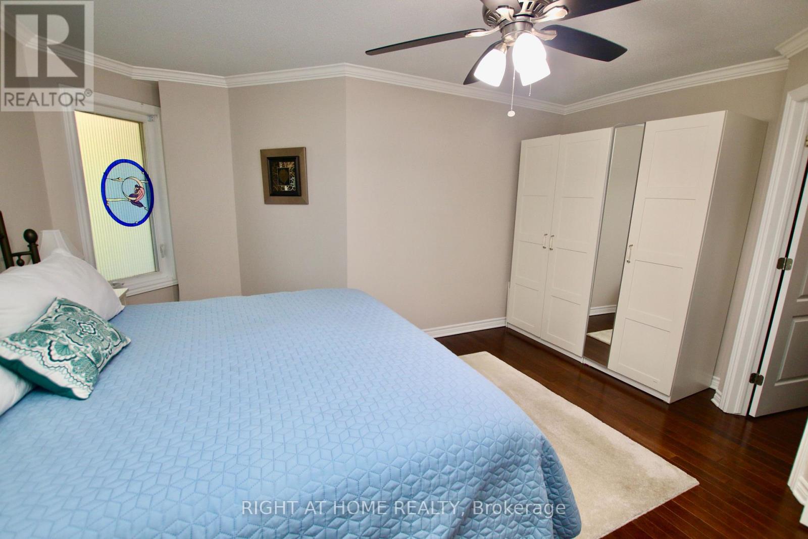 #301 2 WARNER STREET - Image 11