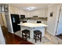 301 - 2 Warner Street, Russell, ON K4R0B5 Photo 6