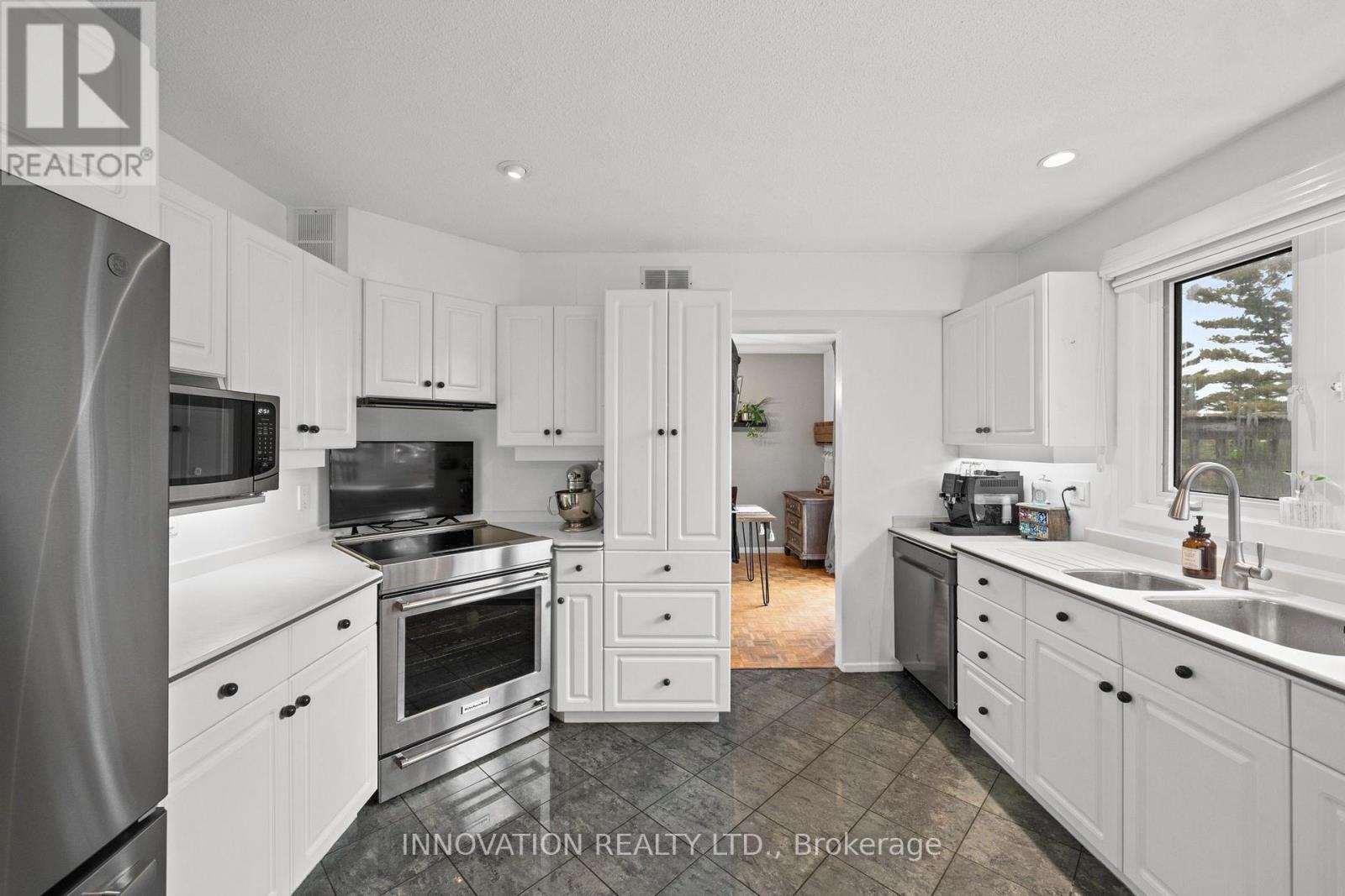 2863 JOHN SHAW ROAD - 13