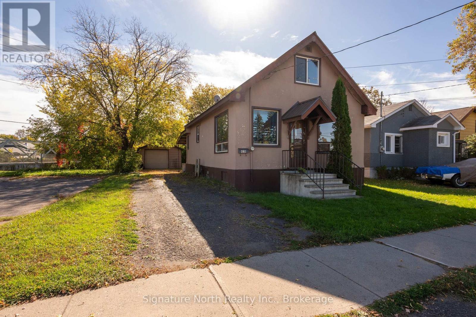 414 NORTHERN AVENUE - 1
