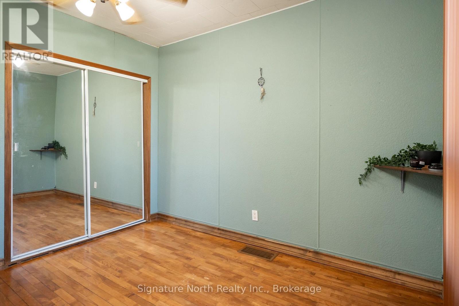 414 NORTHERN AVENUE - 12