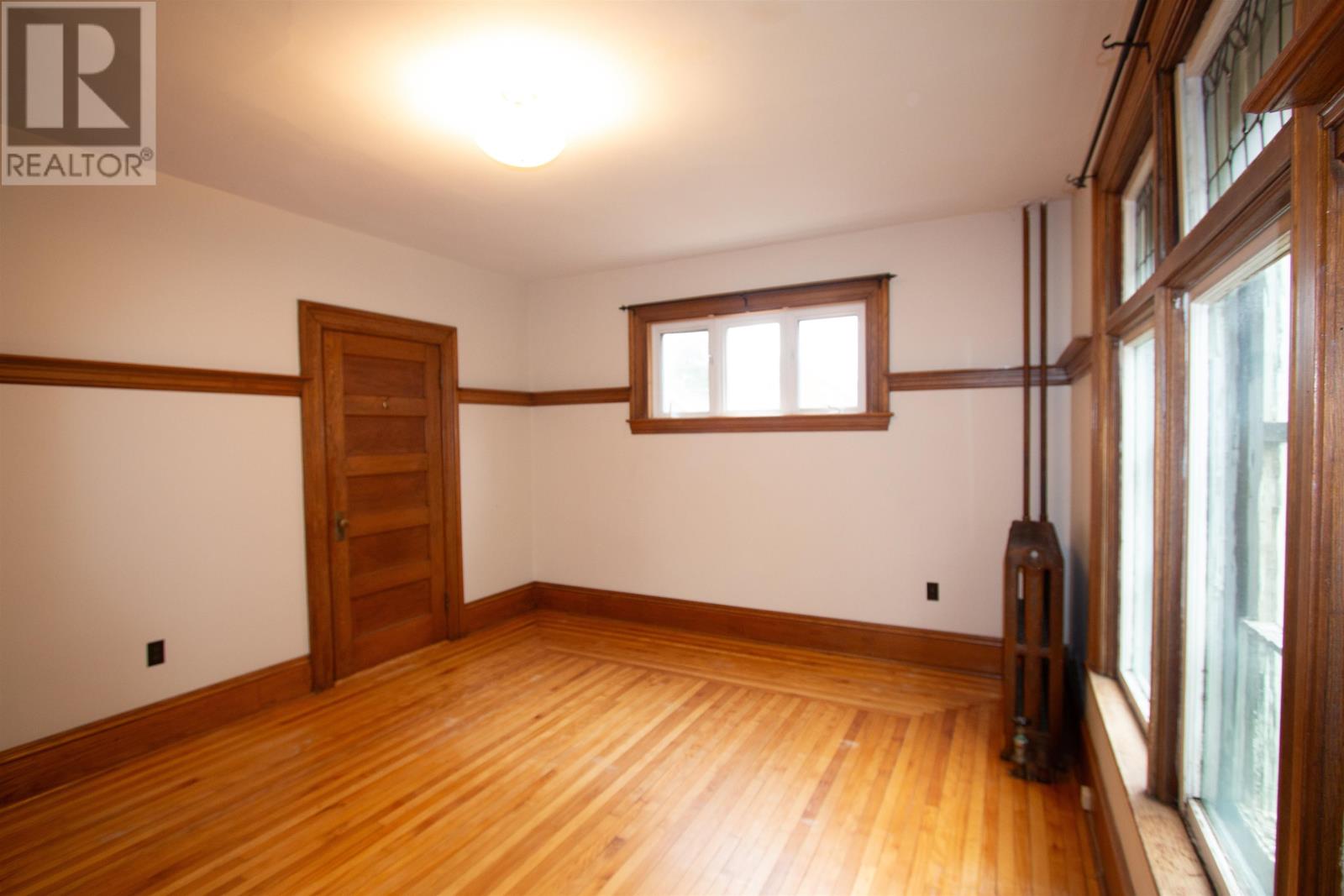 211 Notre Dame Street - 13