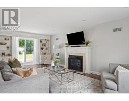 Living room - 6751 Barker Street, Niagara Falls, ON L2G1Z1 Photo 7