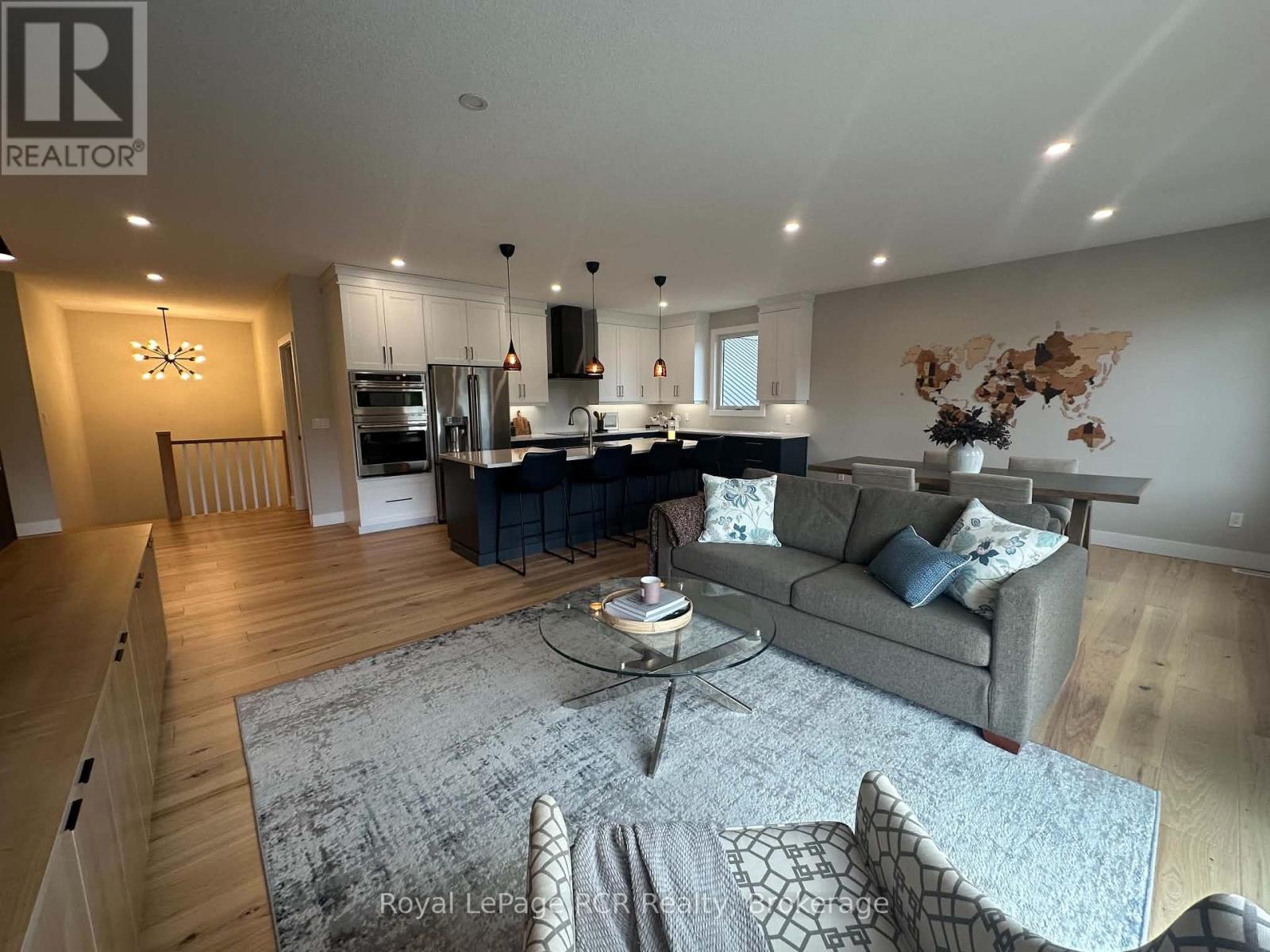 9 SUNSET PLACE - Image 15