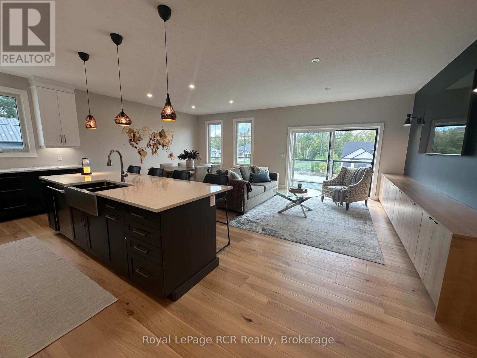 9 SUNSET PLACE - Image 7